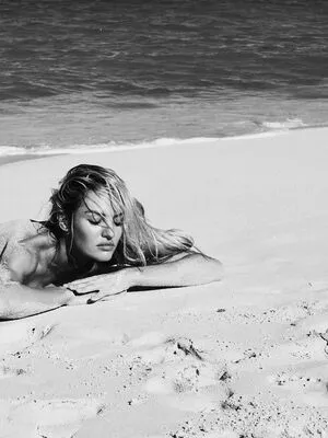 Candice Swanepoel OnlyFans Leaked Free Thumbnail Picture - #YozaHbxvLL