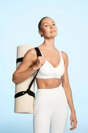 Candice Swanepoel OnlyFans Leaked Free Thumbnail Picture - #esJczBPKDM