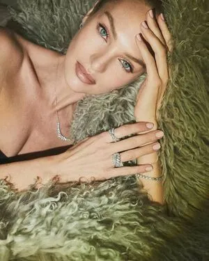 Candice Swanepoel OnlyFans Leaked Free Thumbnail Picture - #fk5s7Gx8V4