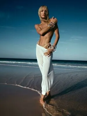 Candice Swanepoel OnlyFans Leaked Free Thumbnail Picture - #jI0bag62Wb