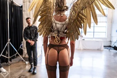 Candice Swanepoel OnlyFans Leaked Free Thumbnail Picture - #odrRt9aFCu