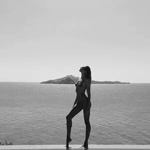 Candice Swanepoel OnlyFans Leaked Free Thumbnail Picture - #rsCrZQZ6eW