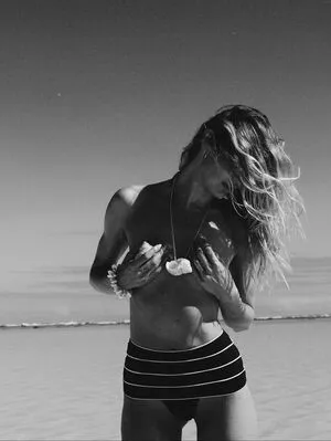 Candice Swanepoel OnlyFans Leaked Free Thumbnail Picture - #sZef0EFxZL