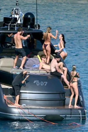 Candice Swanepoel OnlyFans Leaked Free Thumbnail Picture - #DWxJz6ItAR