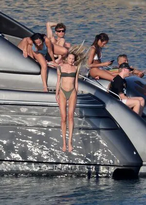 Candice Swanepoel OnlyFans Leaked Free Thumbnail Picture - #XxIETI2w2T