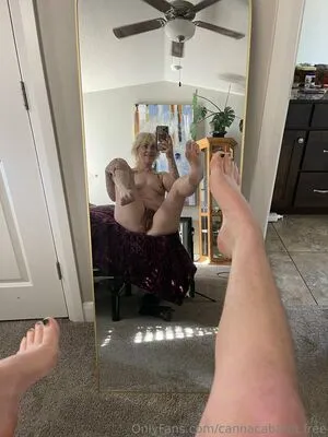 Cannacabaret Free OnlyFans Leaked Free Thumbnail Picture - #3FrjR1DqHZ