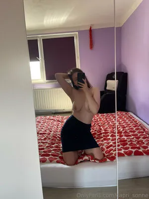 Capri Sonne OnlyFans Leaked Free Thumbnail Picture - #B4SysSaszb