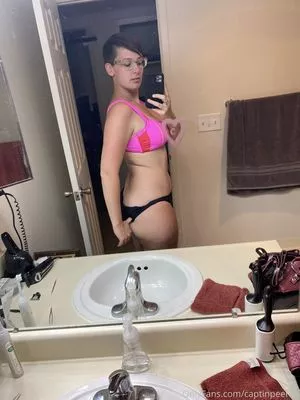 captinpeenut OnlyFans Leaked Free Thumbnail Picture - #ormNEvuvjz