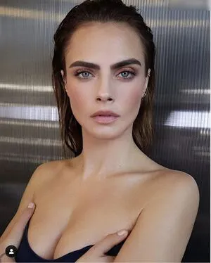 Cara Delevingne OnlyFans Leaked Free Thumbnail Picture - #4KDLgQ2fb7