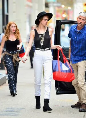Cara Delevingne OnlyFans Leaked Free Thumbnail Picture - #7SSuXtfWlQ