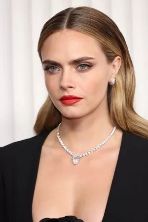 Cara Delevingne OnlyFans Leaked Free Thumbnail Picture - #9o04xOQgPS