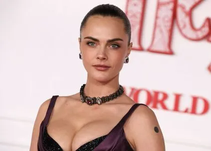 Cara Delevingne OnlyFans Leaked Free Thumbnail Picture - #AcofHNRUSi