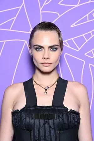 Cara Delevingne OnlyFans Leaked Free Thumbnail Picture - #CMh8ULJXSr