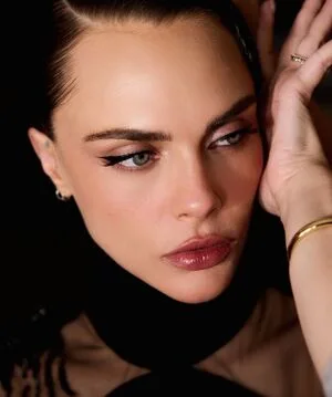 Cara Delevingne OnlyFans Leaked Free Thumbnail Picture - #iOSo91gmn4
