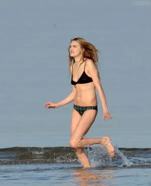 Cara Delevingne OnlyFans Leaked Free Thumbnail Picture - #mrJfGFl9ji