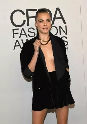 Cara Delevingne OnlyFans Leaked Free Thumbnail Picture - #rUgIonosZm