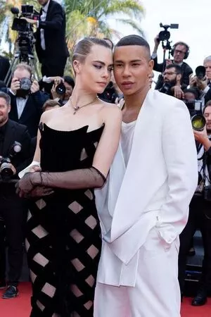 Cara Delevingne OnlyFans Leaked Free Thumbnail Picture - #u1d7B7l4g3