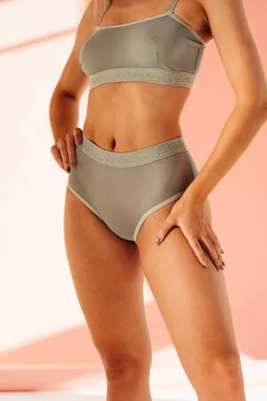 Cara Loves Lingerie OnlyFans Leaked Free Thumbnail Picture - #zQzUq7k7X8