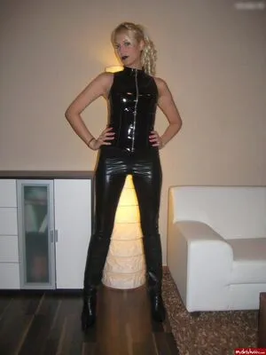 Caracum OnlyFans Leaked Free Thumbnail Picture - #eE5qMsT1fX