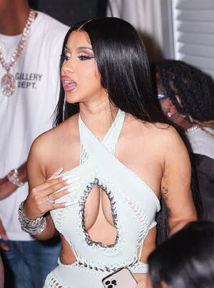 Cardi B OnlyFans Leaked Free Thumbnail Picture - #1ezPtD8Wn6