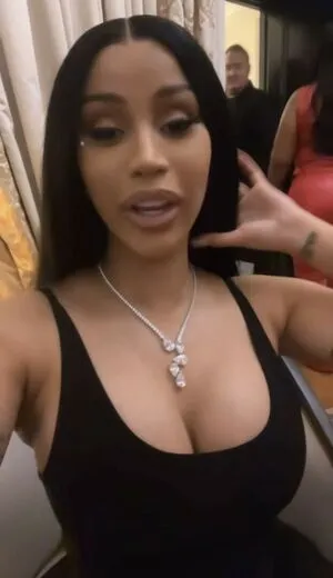 Cardi B OnlyFans Leaked Free Thumbnail Picture - #4kRNq7XJ3z