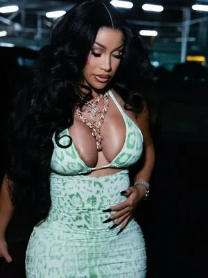Cardi B OnlyFans Leaked Free Thumbnail Picture - #6yR2A2myf2