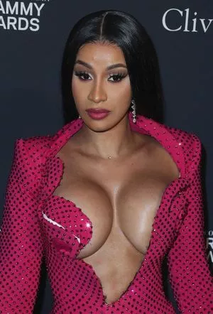 Cardi B OnlyFans Leaked Free Thumbnail Picture - #FPTUCeFN4b