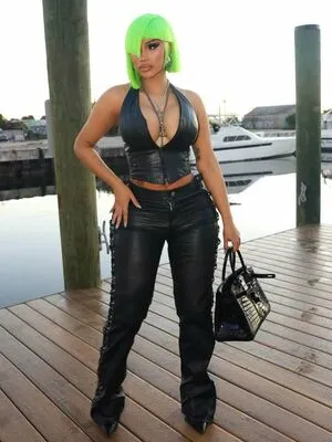 Cardi B OnlyFans Leaked Free Thumbnail Picture - #GE58TxPIcp