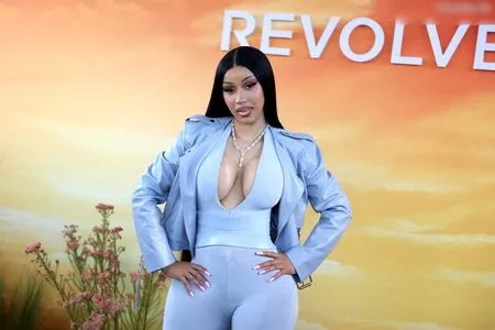 Cardi B OnlyFans Leaked Free Thumbnail Picture - #GSeuI0uEha