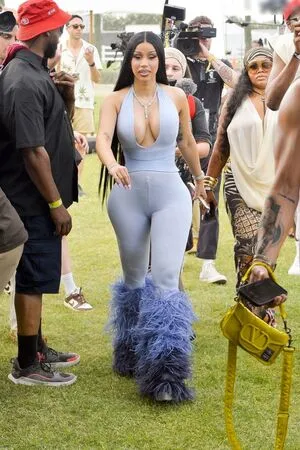 Cardi B OnlyFans Leaked Free Thumbnail Picture - #TCDba9jwv1