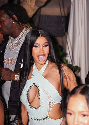 Cardi B OnlyFans Leaked Free Thumbnail Picture - #YkCSNDOsxP