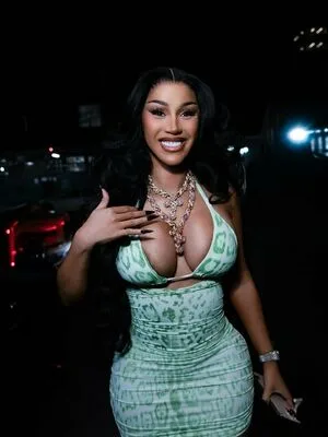 Cardi B OnlyFans Leaked Free Thumbnail Picture - #bjIdwFfQGA