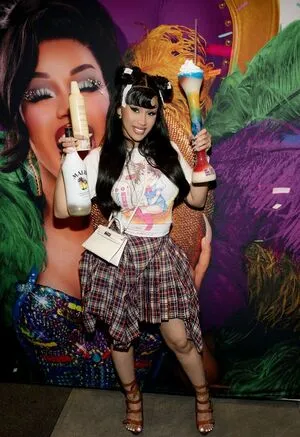 Cardi B OnlyFans Leaked Free Thumbnail Picture - #wXgEI6cxmO