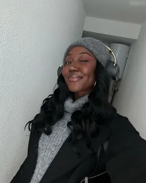 Carefreehamuyela OnlyFans Leaked Free Thumbnail Picture - #VYH9Ix2HmB