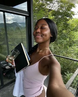 Carefreehamuyela OnlyFans Leaked Free Thumbnail Picture - #s0Z0039uuj