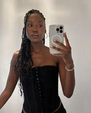 Carefreehamuyela OnlyFans Leaked Free Thumbnail Picture - #vAVBz2Doot