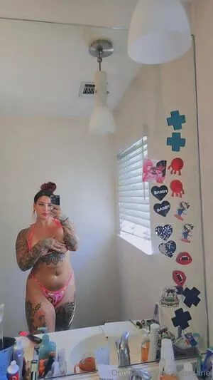 Caresmarie OnlyFans Leaked Free Thumbnail Picture - #RlKrdeoLIf