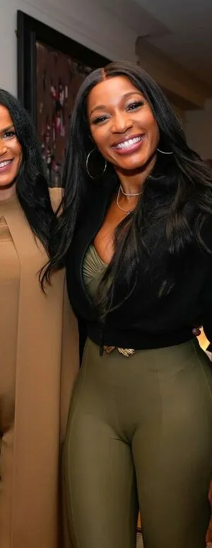 Cari Champion OnlyFans Leaked Free Thumbnail Picture - #P51N7q32kB