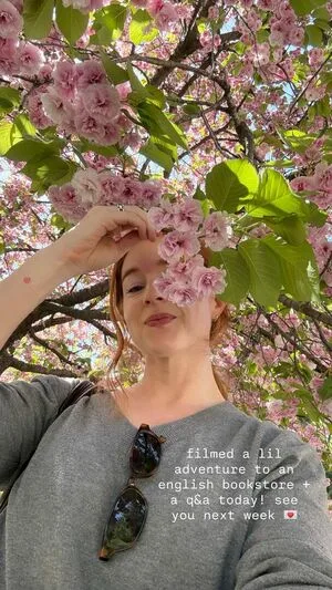 Caricanread OnlyFans Leaked Free Thumbnail Picture - #4FpnykAQxo