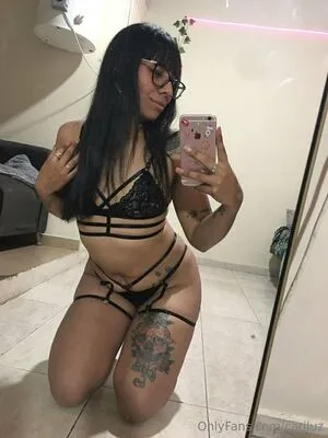 Cariluz OnlyFans Leaked Free Thumbnail Picture - #befrmGv6wm