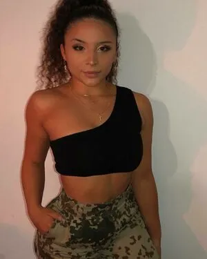 Carinadiaz OnlyFans Leaked Free Thumbnail Picture - #GOHsBe83vE