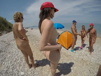 Carinamoreschi OnlyFans Leaked Free Thumbnail Picture - #pybuIaIDs6