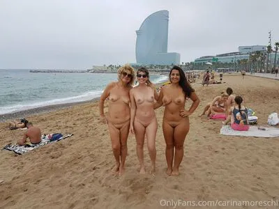 Carinamoreschi OnlyFans Leaked Free Thumbnail Picture - #xyiU4T8Mry