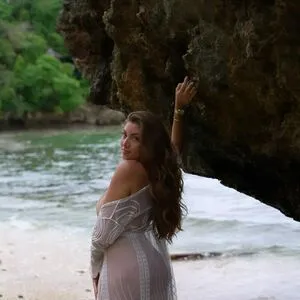 Carineneveu OnlyFans Leaked Free Thumbnail Picture - #4uZC3sLdGa