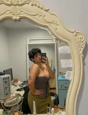 Carishina98 OnlyFans Leaked Free Thumbnail Picture - #25UtmgeweQ