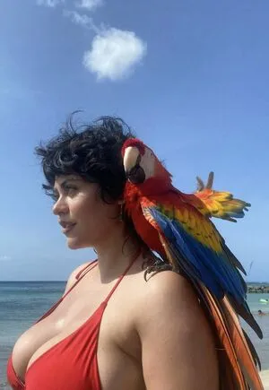 Carishina98 OnlyFans Leaked Free Thumbnail Picture - #6YINj2syY7