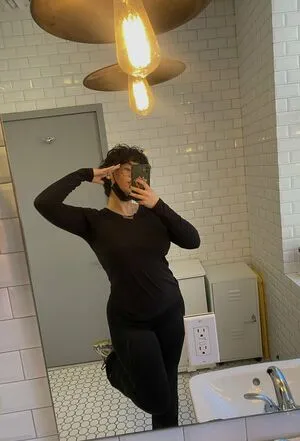 Carishina98 OnlyFans Leaked Free Thumbnail Picture - #KTYzNLJU0x