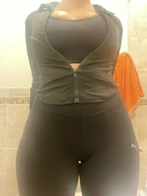 Carishina98 OnlyFans Leaked Free Thumbnail Picture - #KYlnCnud5m