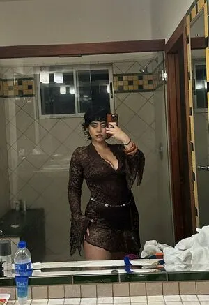 Carishina98 OnlyFans Leaked Free Thumbnail Picture - #McEx4E8BKd