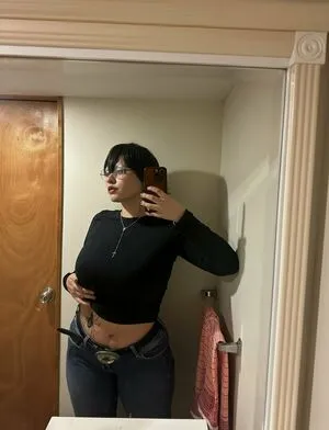 Carishina98 OnlyFans Leaked Free Thumbnail Picture - #V9KzpOWy4T